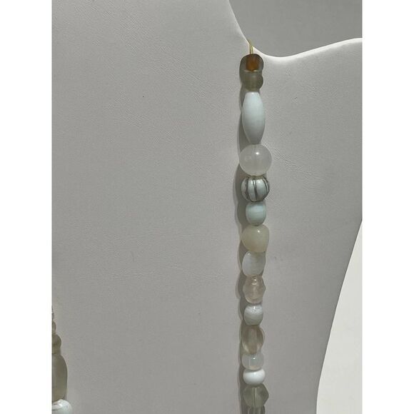Long Beaded Statement Fashion Necklace White Green - Picture 8 of 11